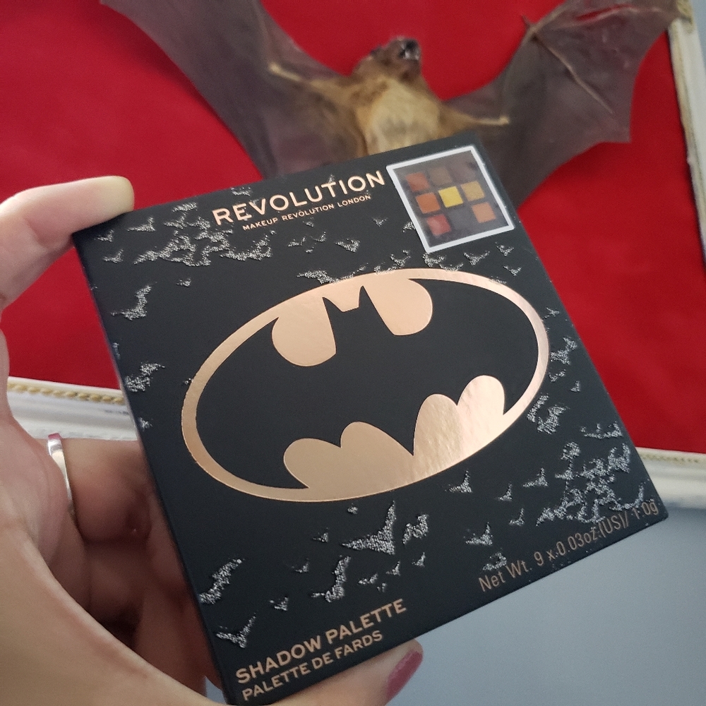 Makeup Revolution - Batman Eyeshadow Palette